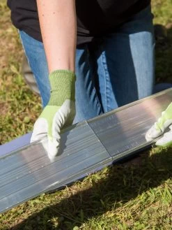 EasyFlex™ Aluminum Edging, 24' 10 EasyFlex™ Aluminum Edging, 24' -Garden Supplies 8592450 0150 tif