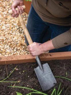 Gardener’s Lifetime Perennial Spade With Short T-Handle -Garden Supplies 8600310 3318 tif