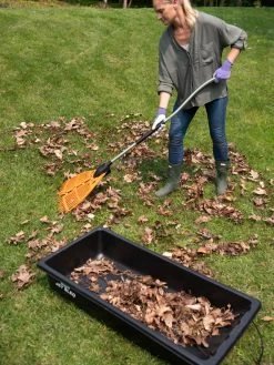 Gardener's Summer Sled And Cover -Garden Supplies 8611047 025 tif 1