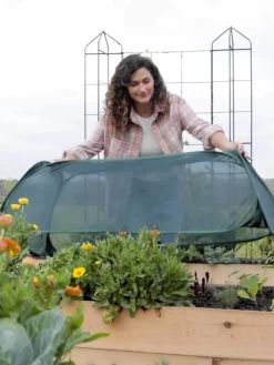 Insect And Pest Net Row Protector -Garden Supplies 8611985 8390 tif